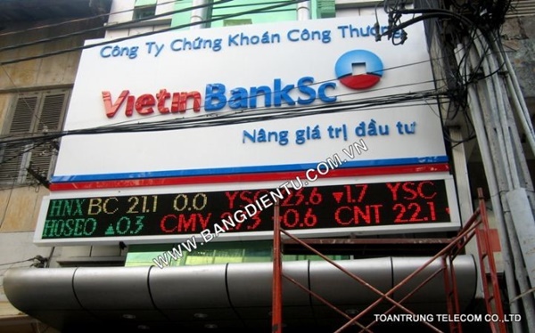 Bảng điện tử tỷ giá chứng khoán tại công ty VietinBanksc do công ty Toàn Trung thi công